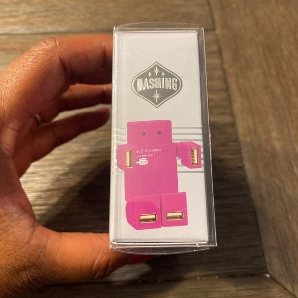 Dashing USB Hub, 4 USBs 2.0 High-speed ports with LED indicator Pink - Picture 4 of 4